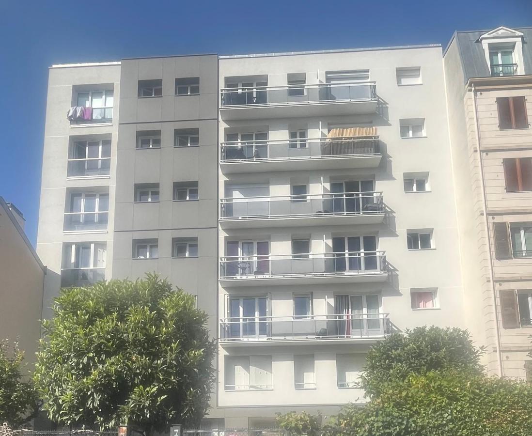 Le Serenityappart Suresnes Ngoại thất bức ảnh