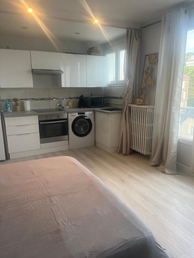 Le Serenityappart Suresnes Ngoại thất bức ảnh